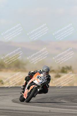 media/Nov-16-2025-Race Pace (Sun) [[8c5fa54630]]/Verified Riders/7-Turn 4 (1155am)/